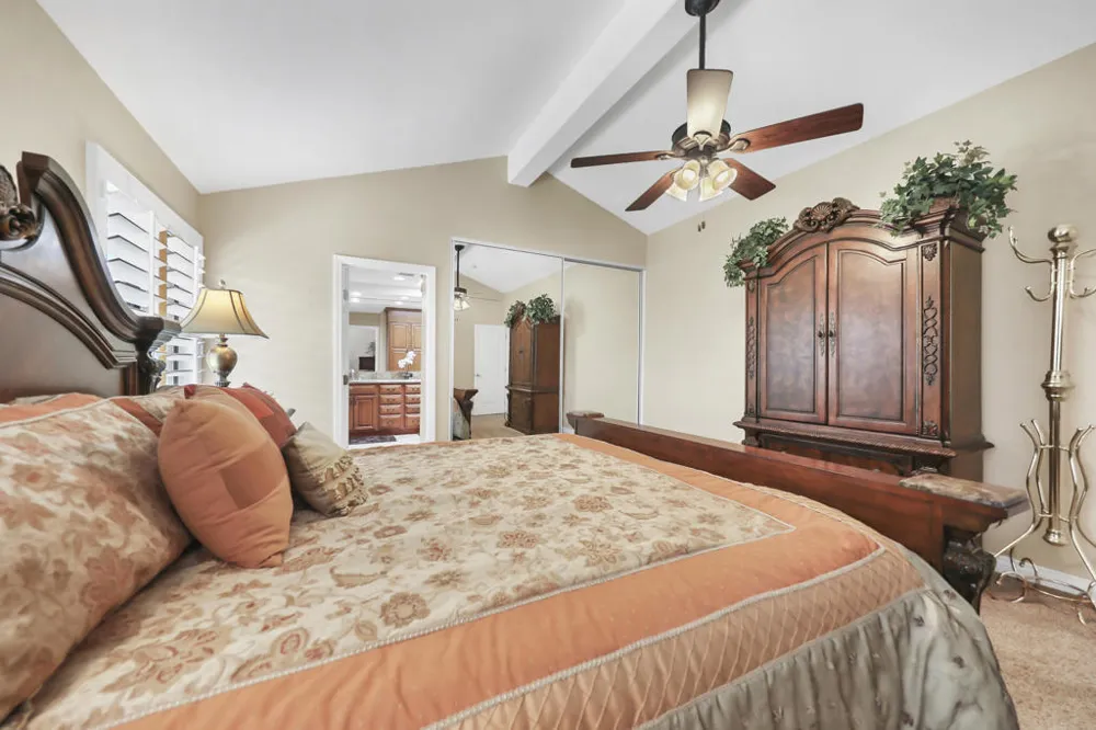 175 Las Lomas Palm Desert, CA 92260
