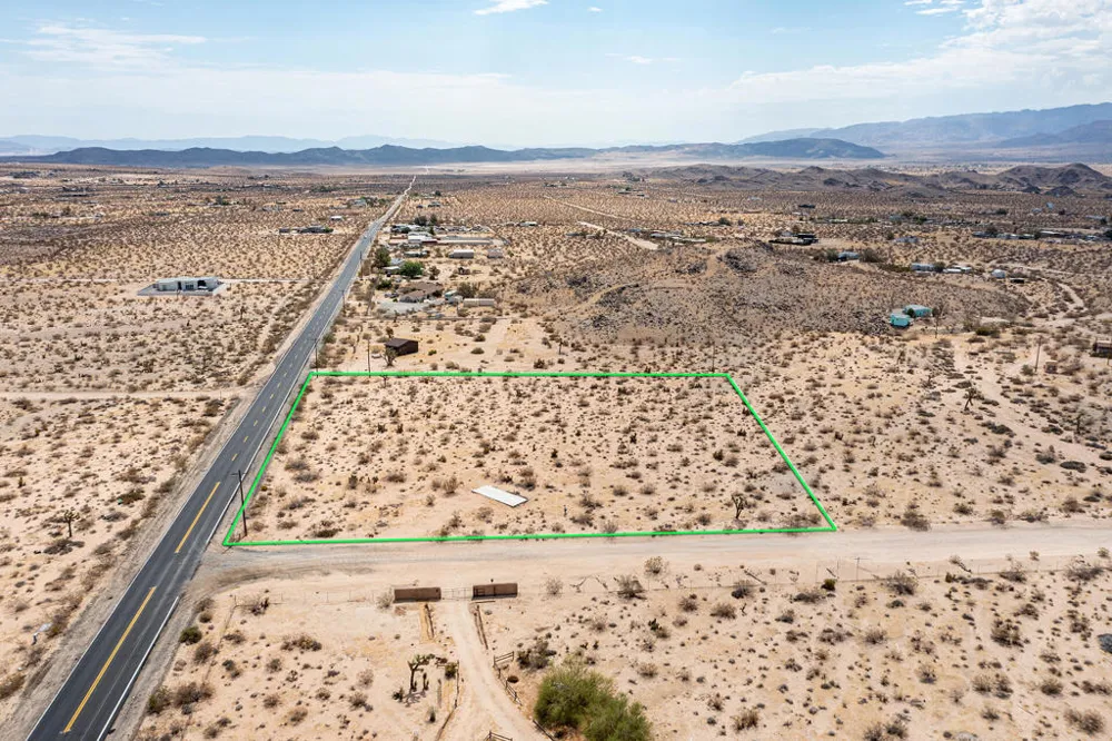 62121 Aberdeen Drive Joshua Tree, CA 92252