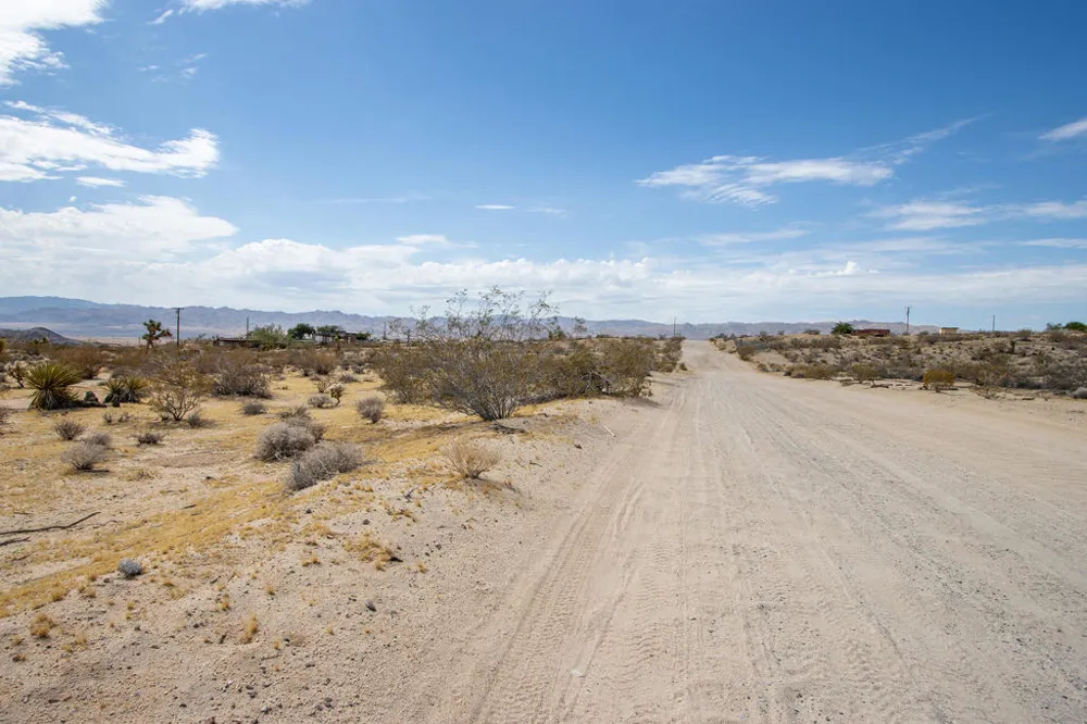 62121 Aberdeen Drive Joshua Tree, CA 92252