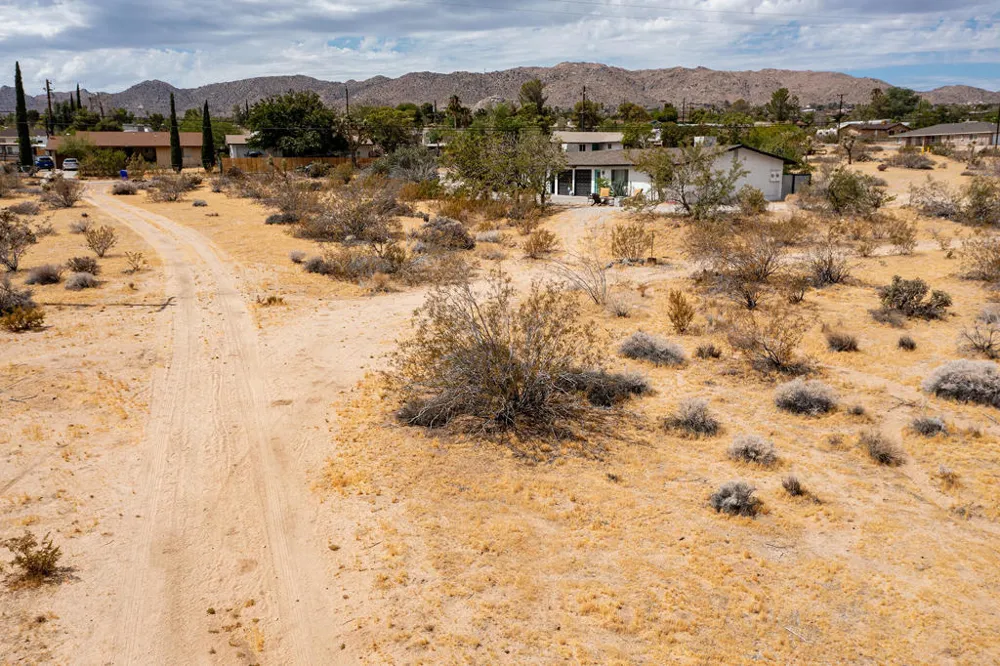 205 Division Street Joshua Tree, CA 92252