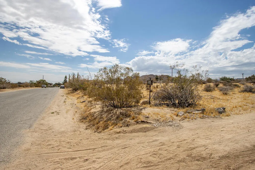 205 Division Street Joshua Tree, CA 92252