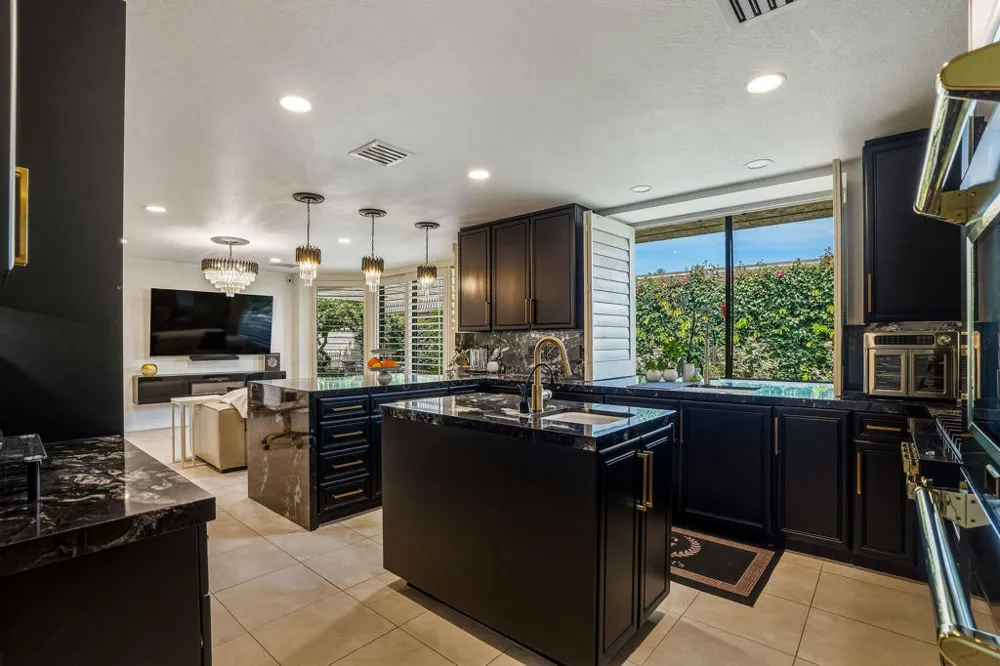 18 Mcgill Drive Rancho Mirage, CA 92270