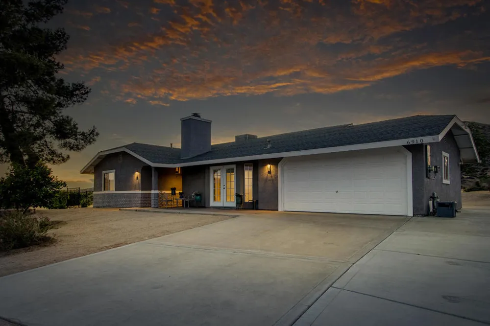 6910 Wamego Trail Yucca Valley, CA 92284