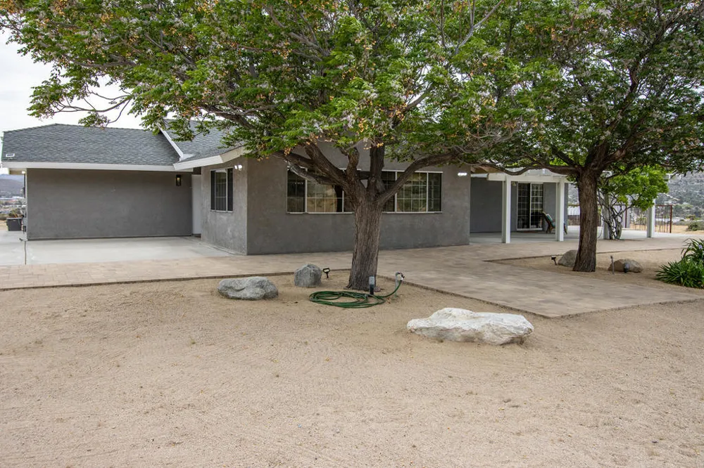 6910 Wamego Trail Yucca Valley, CA 92284