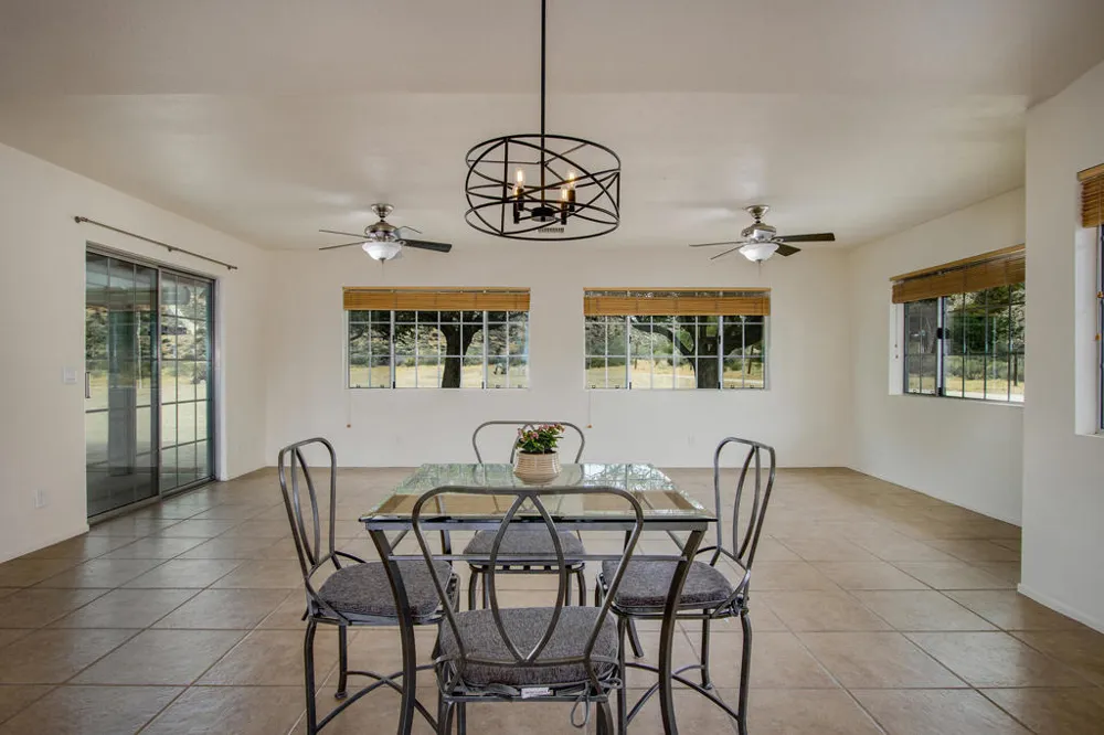 6910 Wamego Trail Yucca Valley, CA 92284