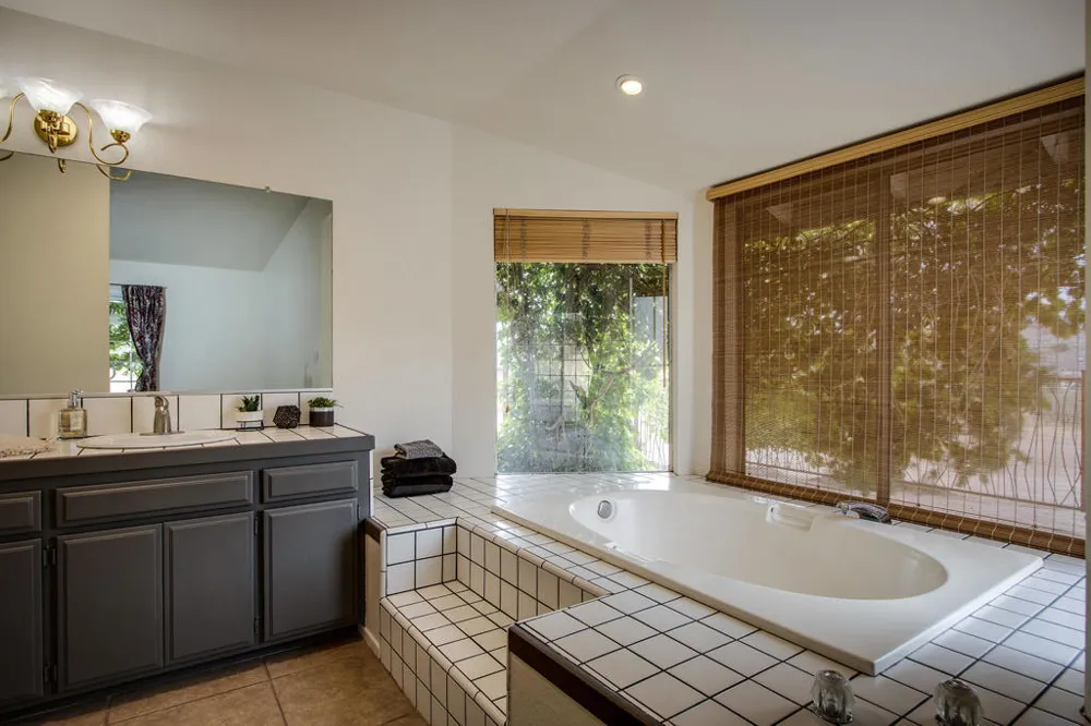 6910 Wamego Trail Yucca Valley, CA 92284