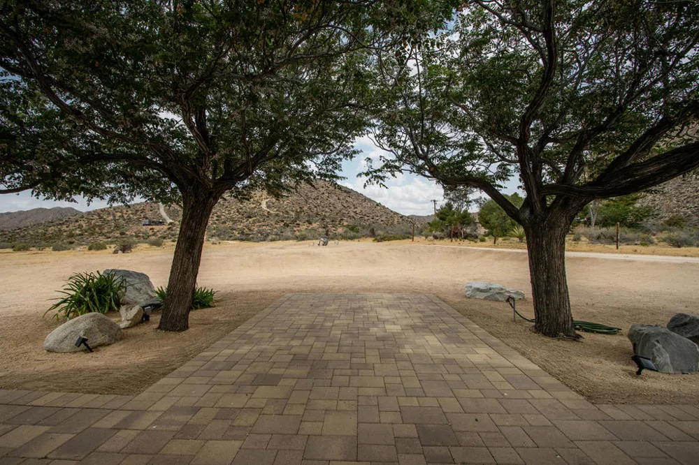 6910 Wamego Trail Yucca Valley, CA 92284
