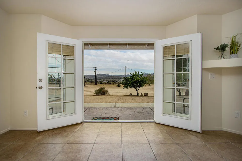6910 Wamego Trail Yucca Valley, CA 92284