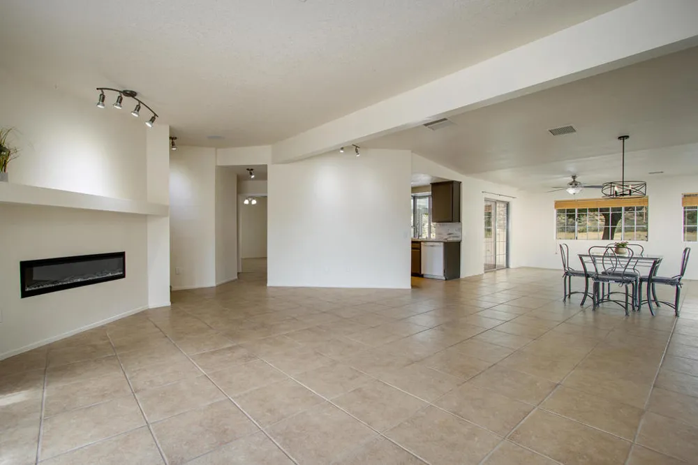6910 Wamego Trail Yucca Valley, CA 92284