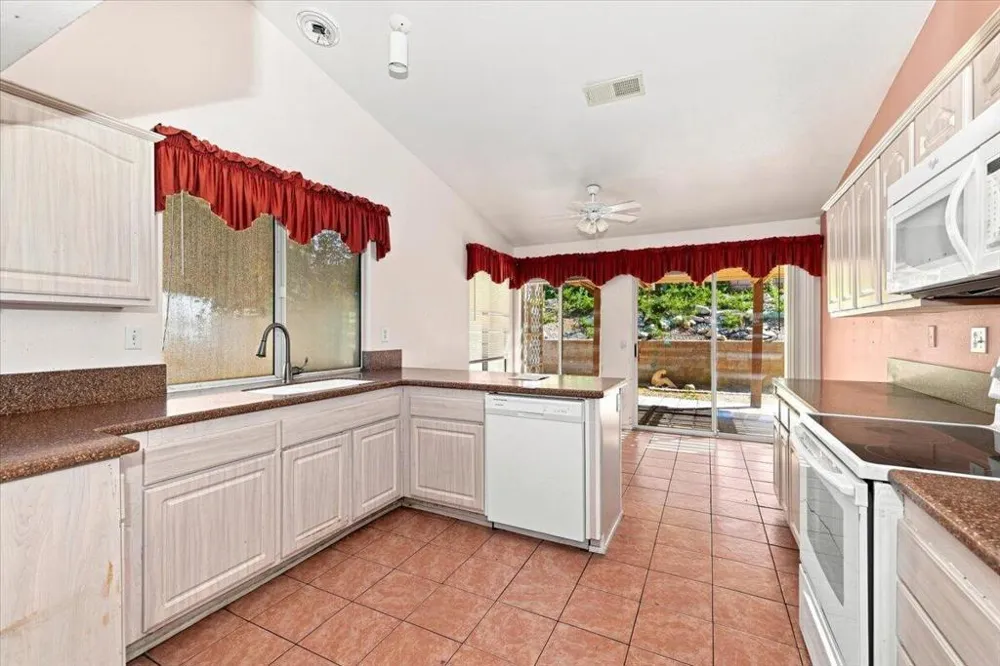 10780 Bel Air Drive Cherry Valley, CA 92223