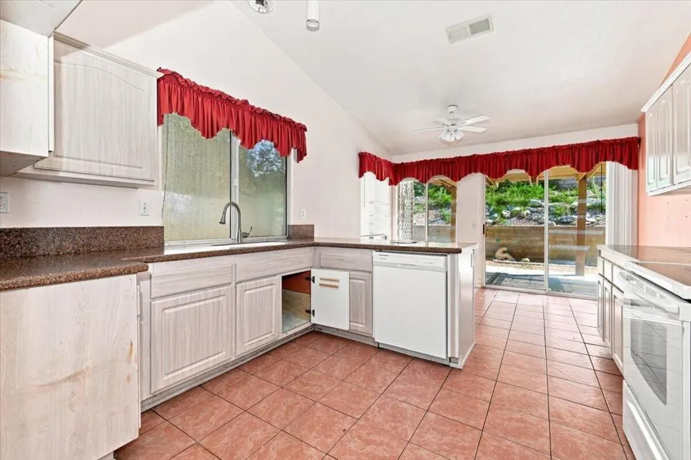 10780 Bel Air Drive Cherry Valley, CA 92223