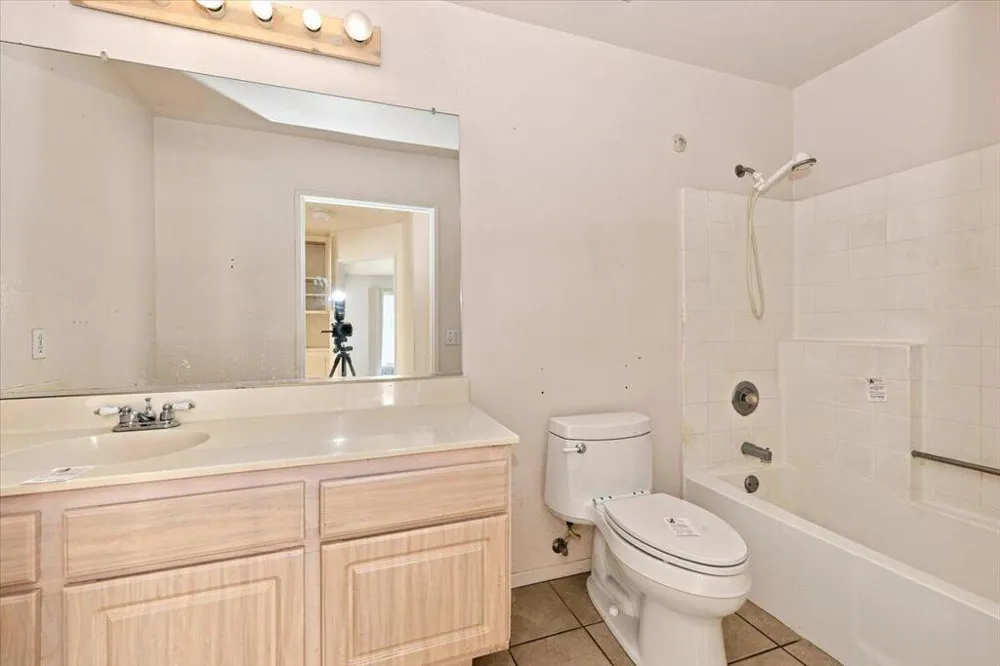 10780 Bel Air Drive Cherry Valley, CA 92223