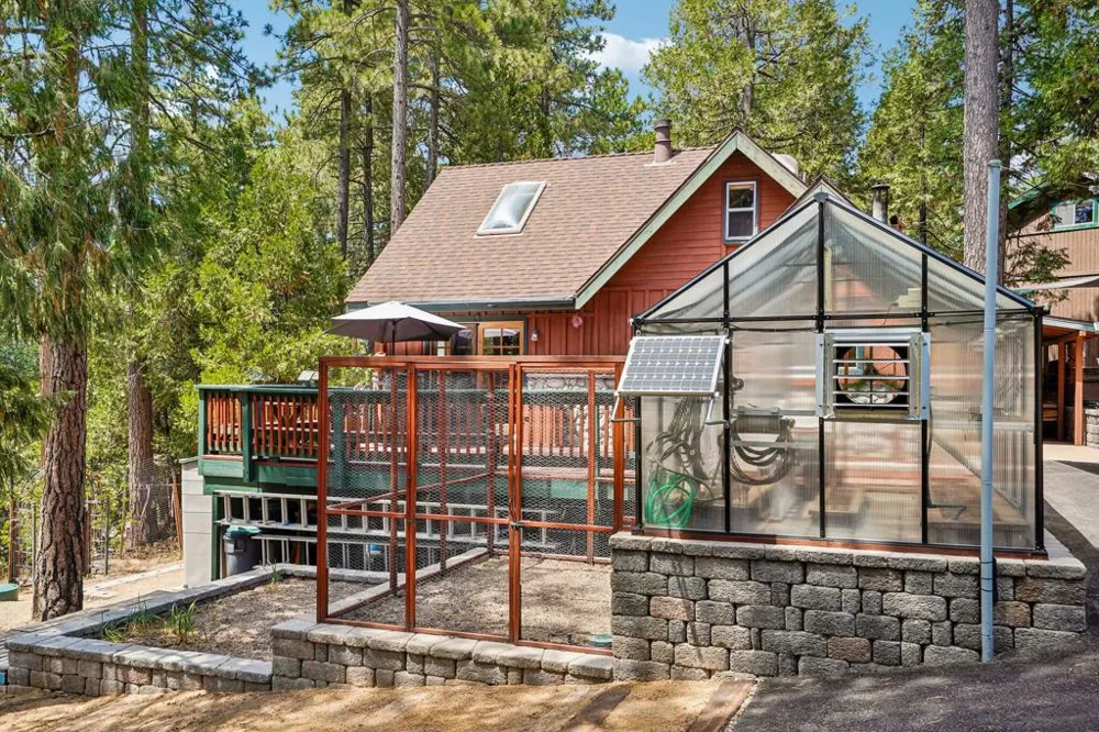 25447 Marion Ridge Idyllwild, CA 92549
