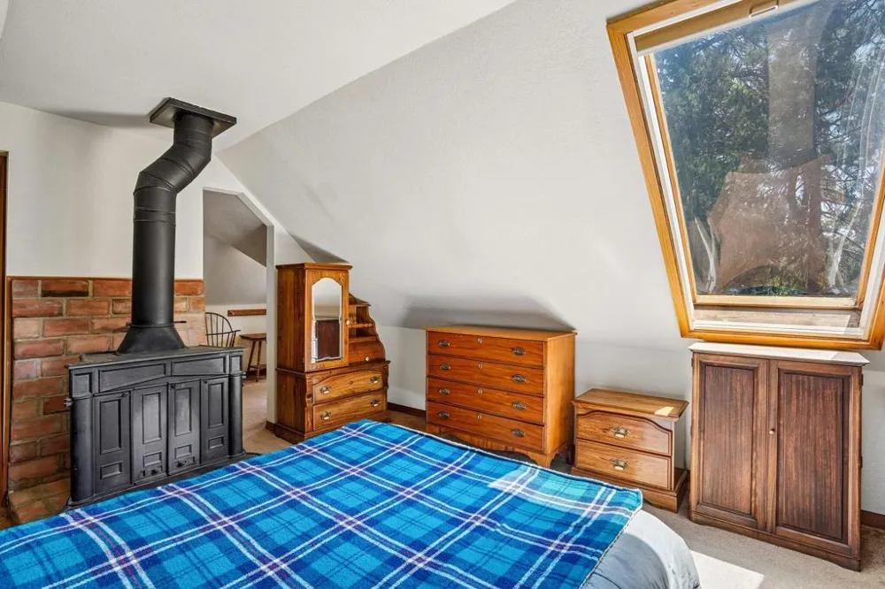 25447 Marion Ridge Idyllwild, CA 92549