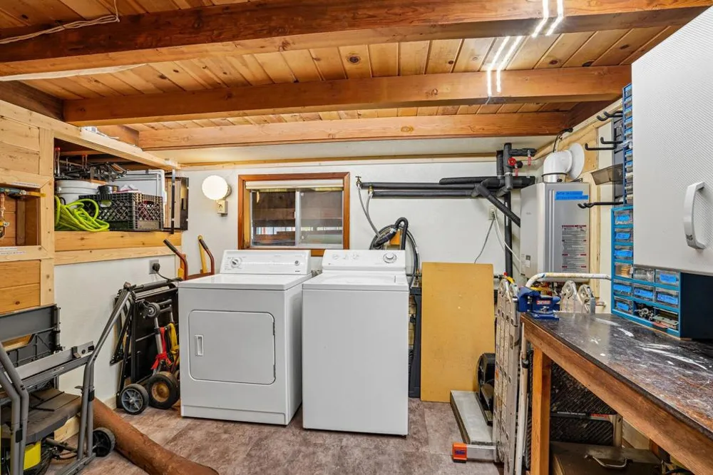 25447 Marion Ridge Idyllwild, CA 92549