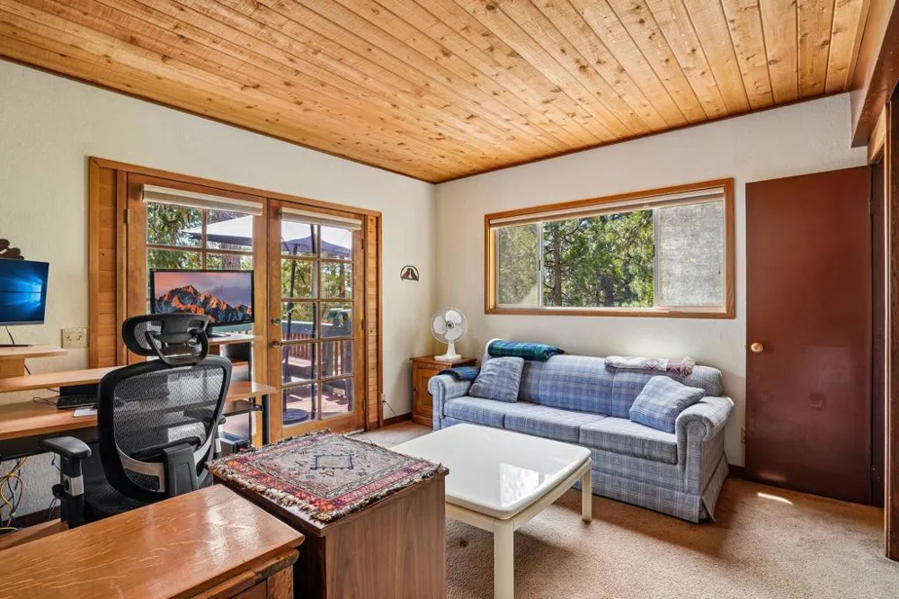25447 Marion Ridge Idyllwild, CA 92549