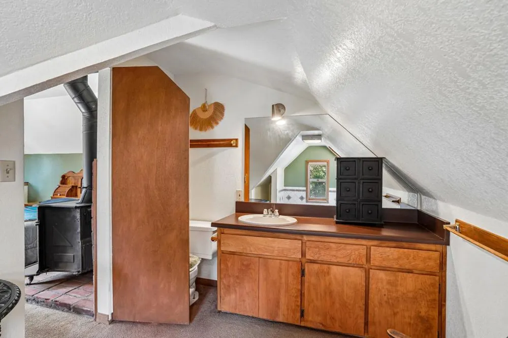 25447 Marion Ridge Idyllwild, CA 92549