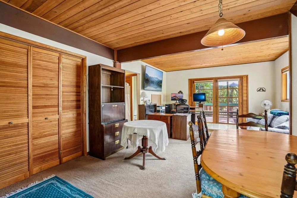 25447 Marion Ridge Idyllwild, CA 92549
