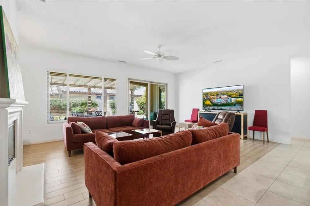 81240 Avenida Neblina Indio, CA 92203