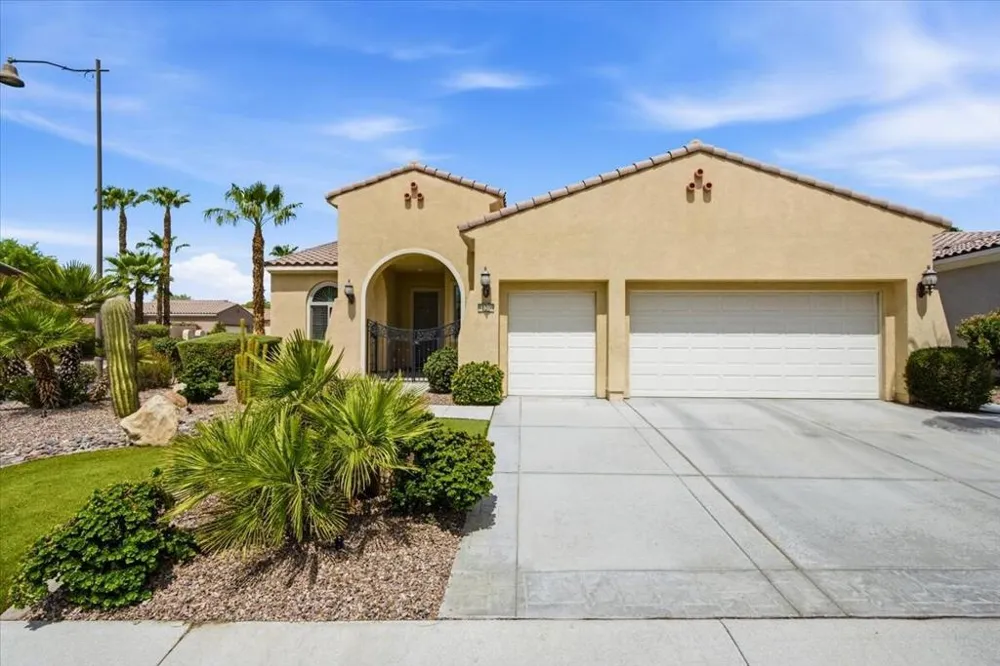 81240 Avenida Neblina Indio, CA 92203