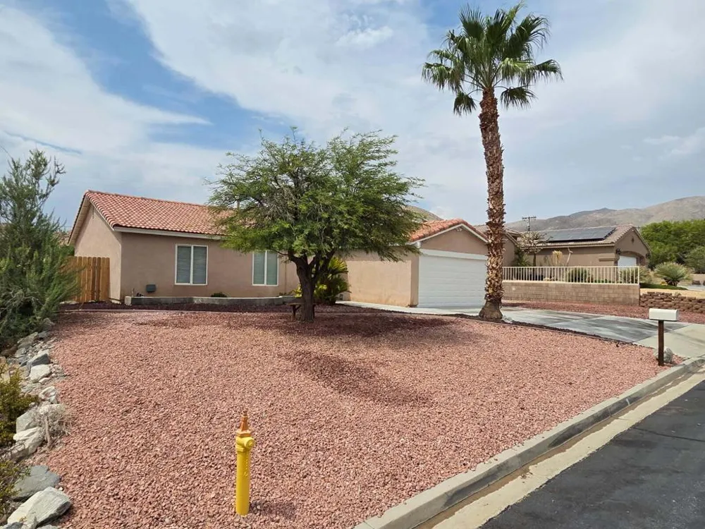 9425 Vista Del Valle Desert Hot Springs, CA 92240