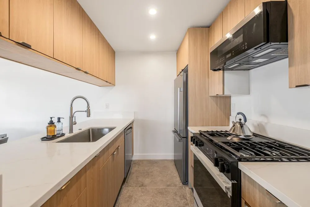 1400 E Palm Canyon Drive #214 Palm Springs, CA 92264
