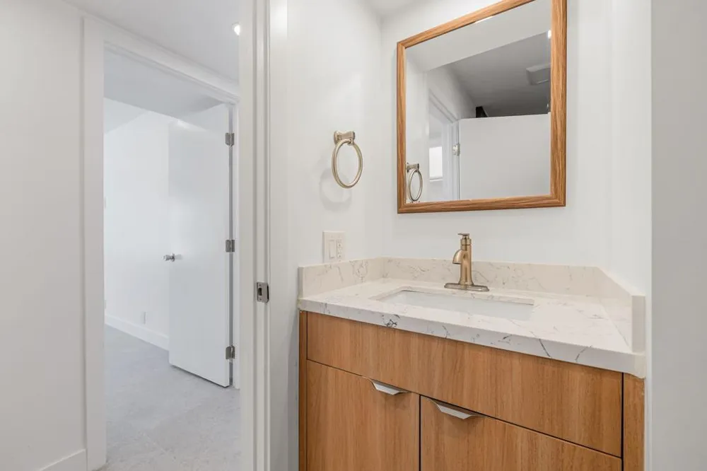 1400 E Palm Canyon Drive #214 Palm Springs, CA 92264