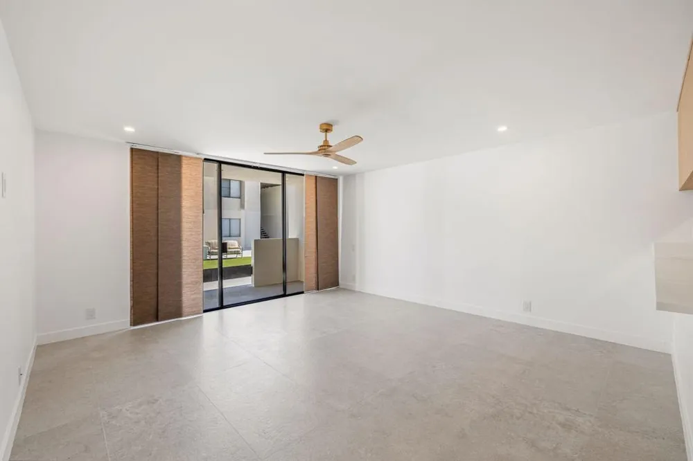 1400 E Palm Canyon Drive #214 Palm Springs, CA 92264