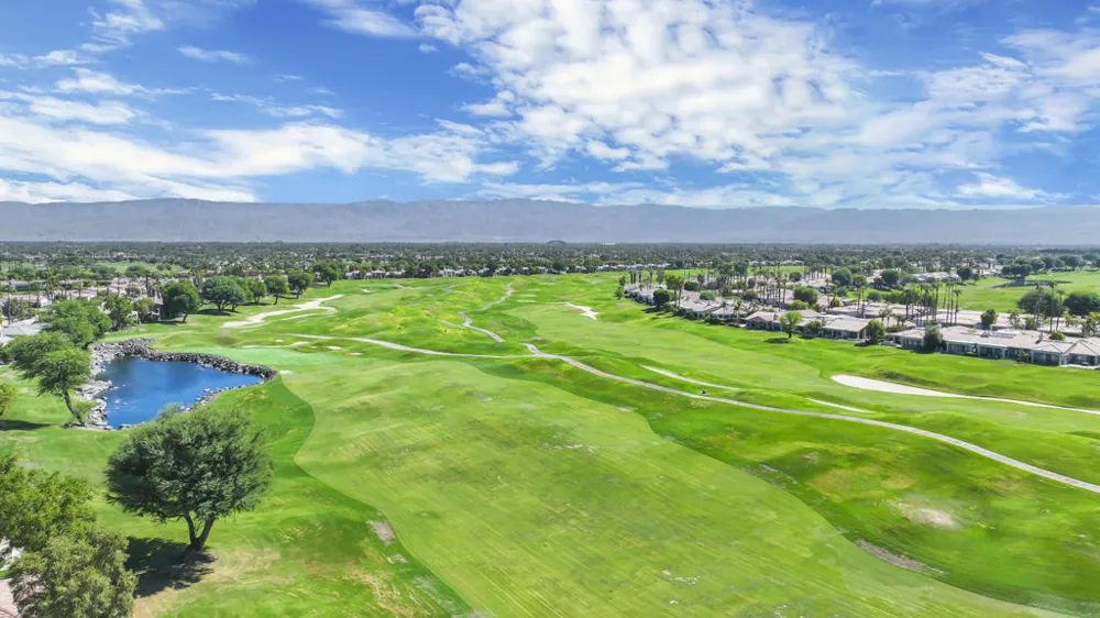 54914 Oaktree La Quinta, CA 92253