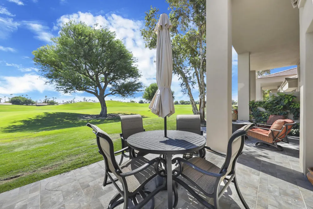 54914 Oaktree La Quinta, CA 92253