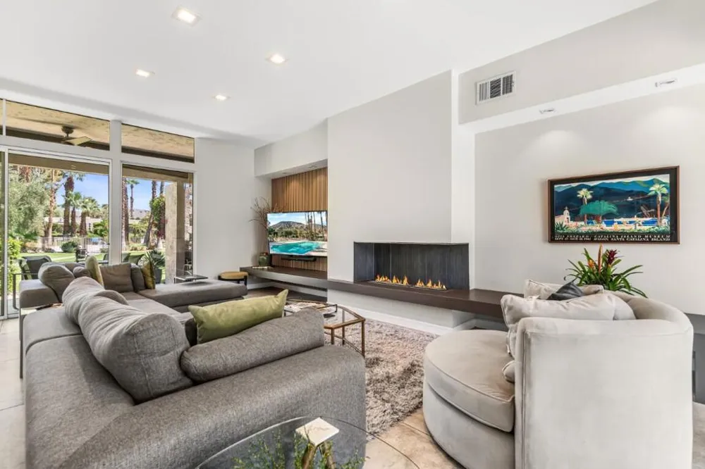 72213 El Paseo, #1707 Palm Desert, CA 92260