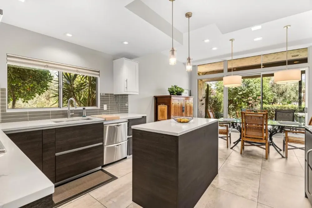 72213 El Paseo, #1707 Palm Desert, CA 92260
