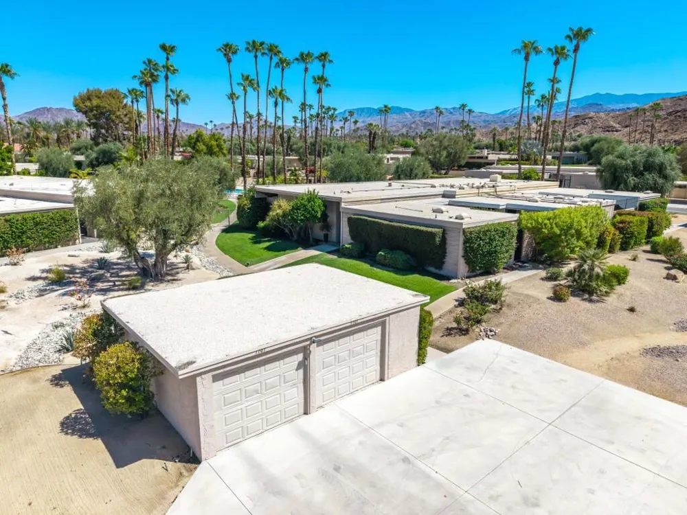 72213 El Paseo, #1707 Palm Desert, CA 92260