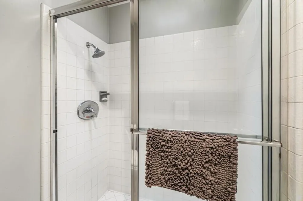 72213 El Paseo, #1707 Palm Desert, CA 92260