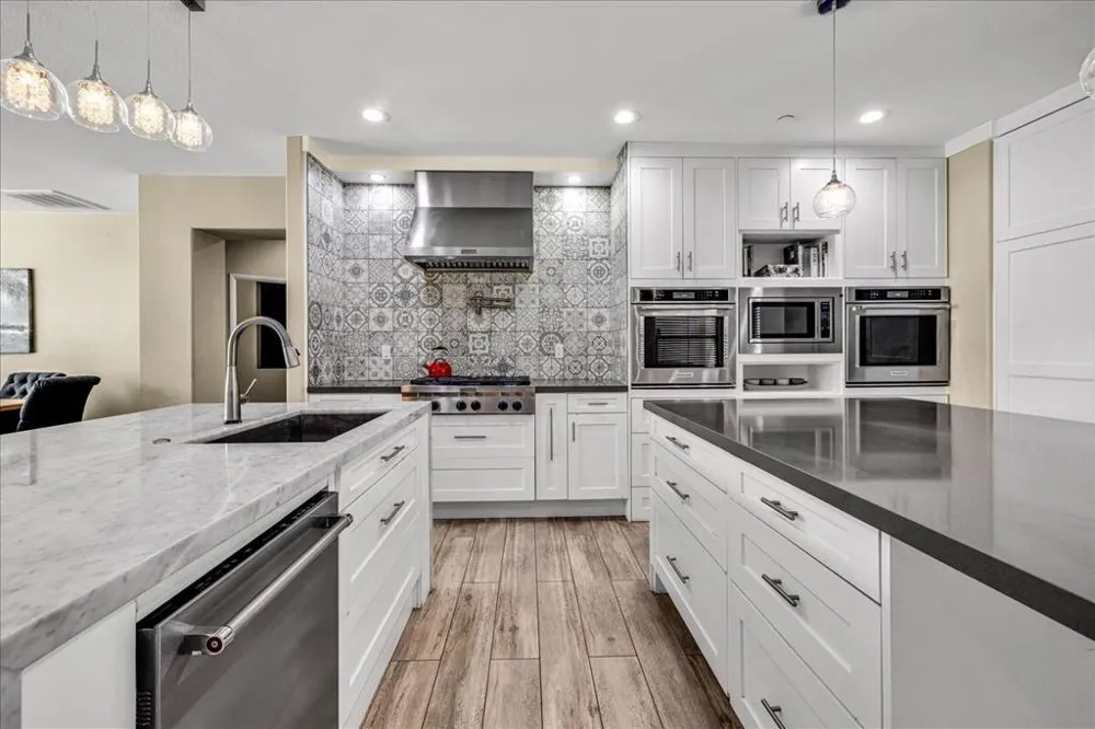 816 Mira Grande Palm Springs, CA 92262