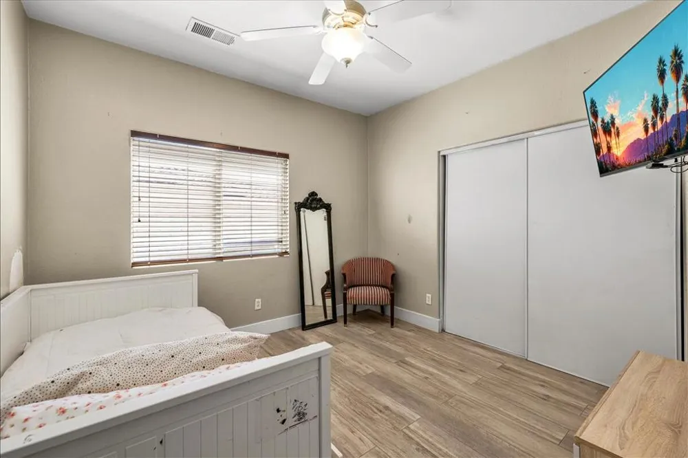 816 Mira Grande Palm Springs, CA 92262