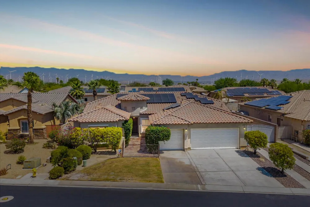 816 Mira Grande Palm Springs, CA 92262