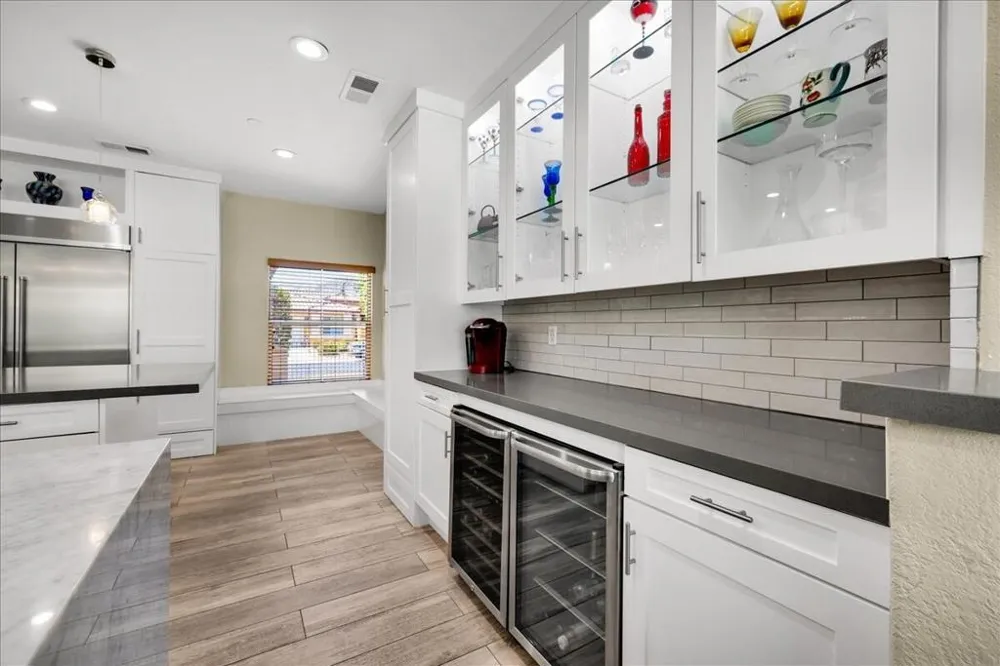 816 Mira Grande Palm Springs, CA 92262