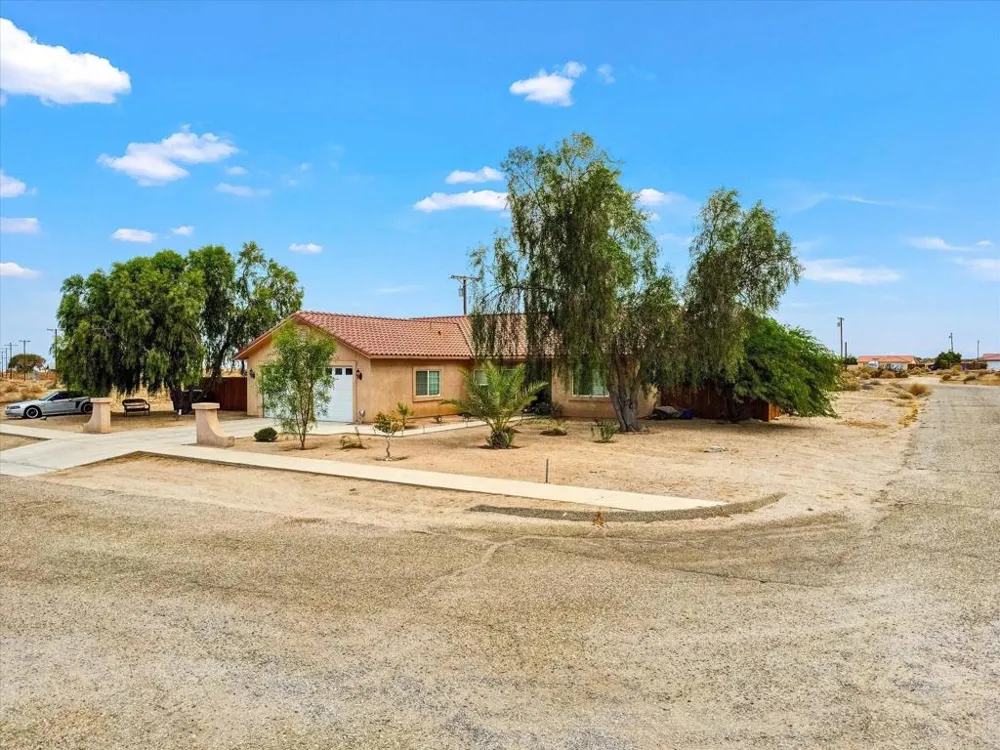 1081 Aberdeen Drive Thermal, CA 92274