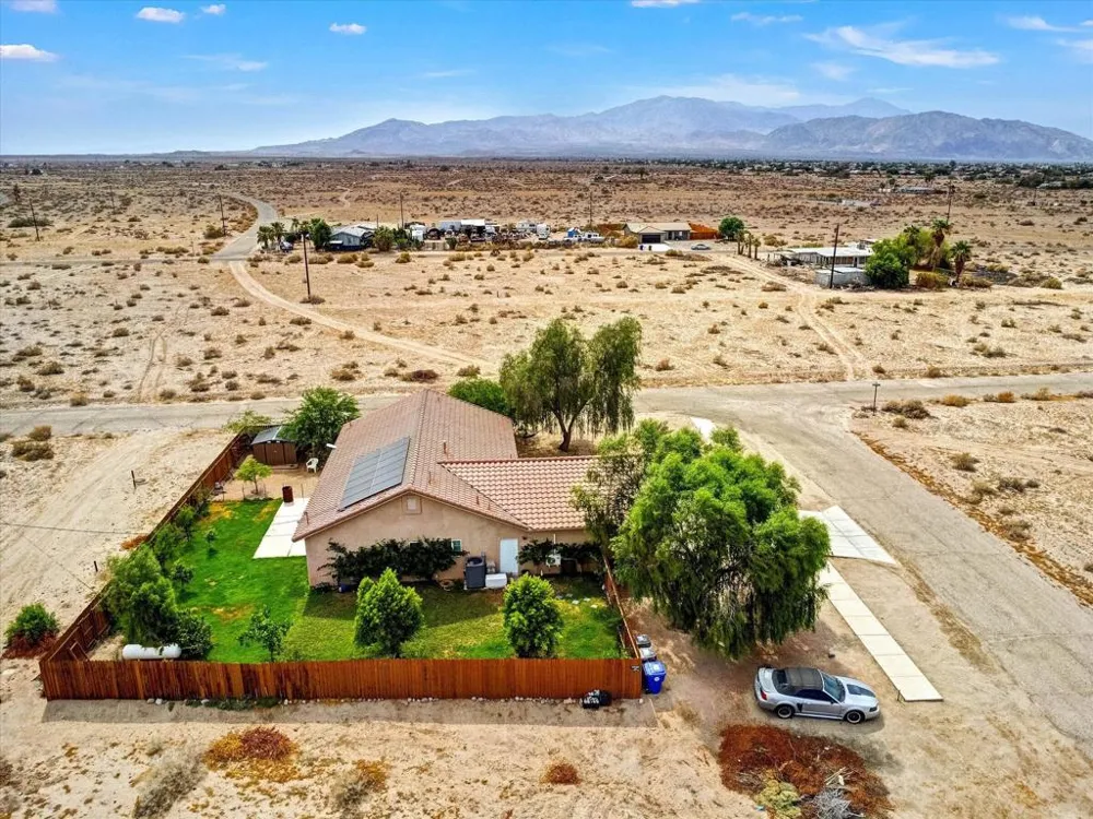 1081 Aberdeen Drive Thermal, CA 92274