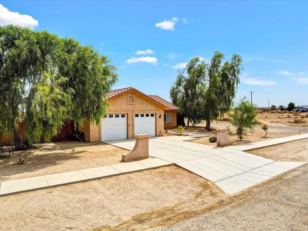 1081 Aberdeen Drive Thermal, CA 92274