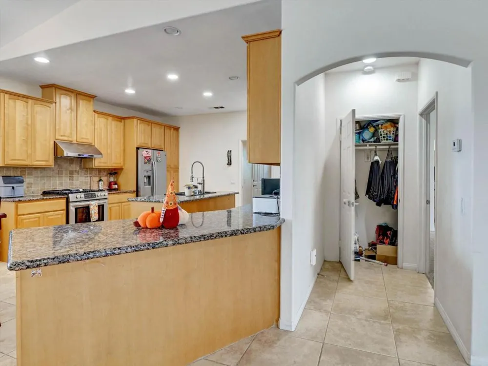 1081 Aberdeen Drive Thermal, CA 92274
