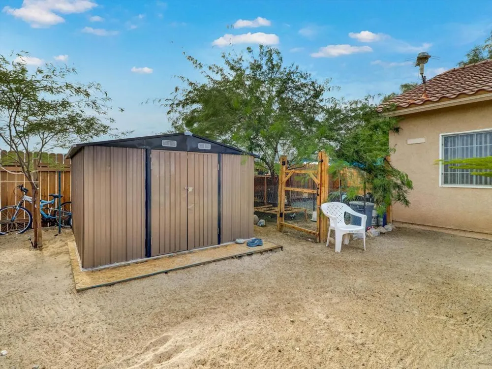 1081 Aberdeen Drive Thermal, CA 92274