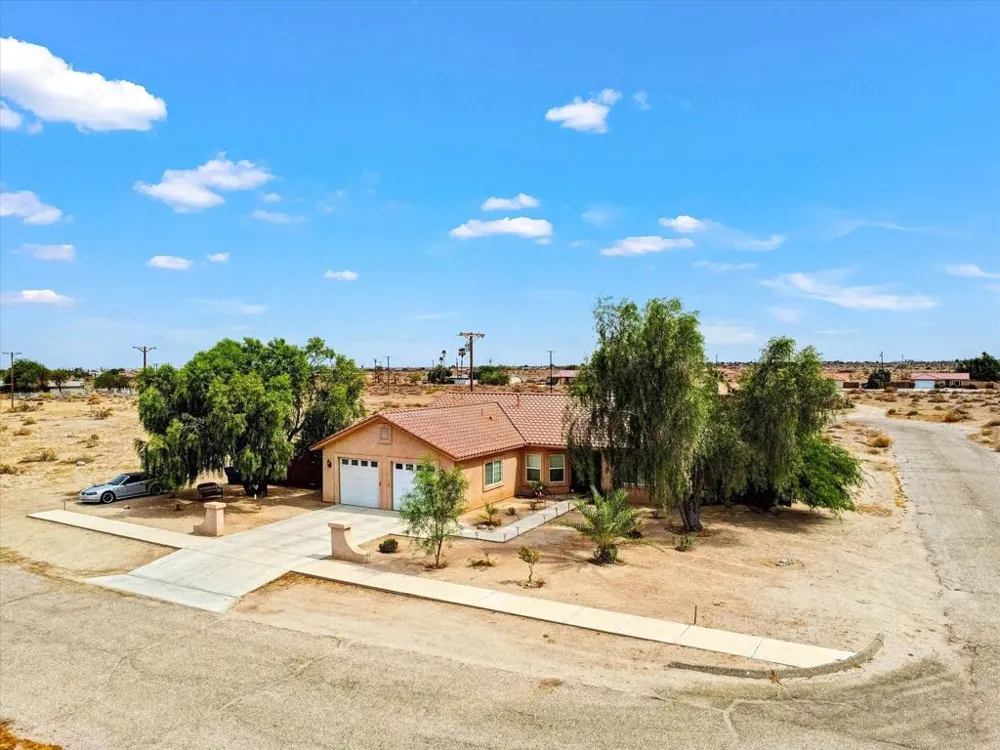 1081 Aberdeen Drive Thermal, CA 92274