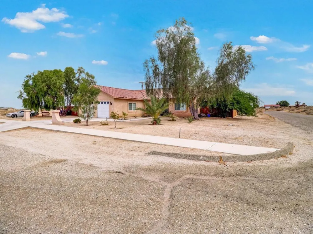 1081 Aberdeen Drive Thermal, CA 92274