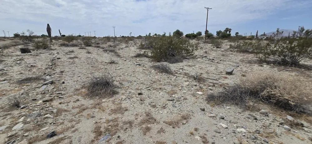 2833 Calhoun Street Thermal, CA 92274