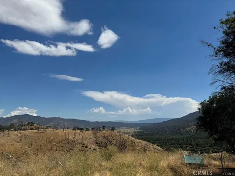 400 Foxtail Canyon Road