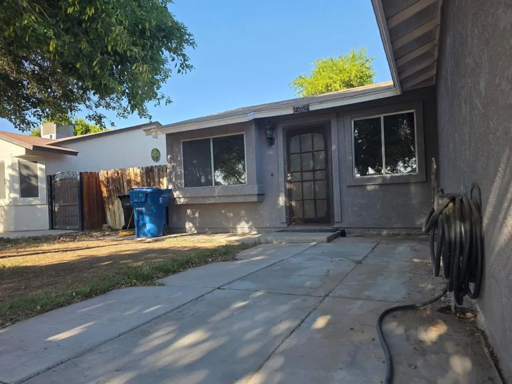 978 Pater Street Brawley, CA 92227