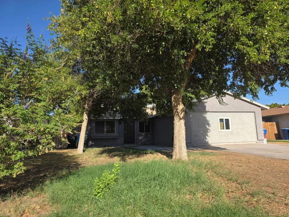 978 Pater Street Brawley, CA 92227