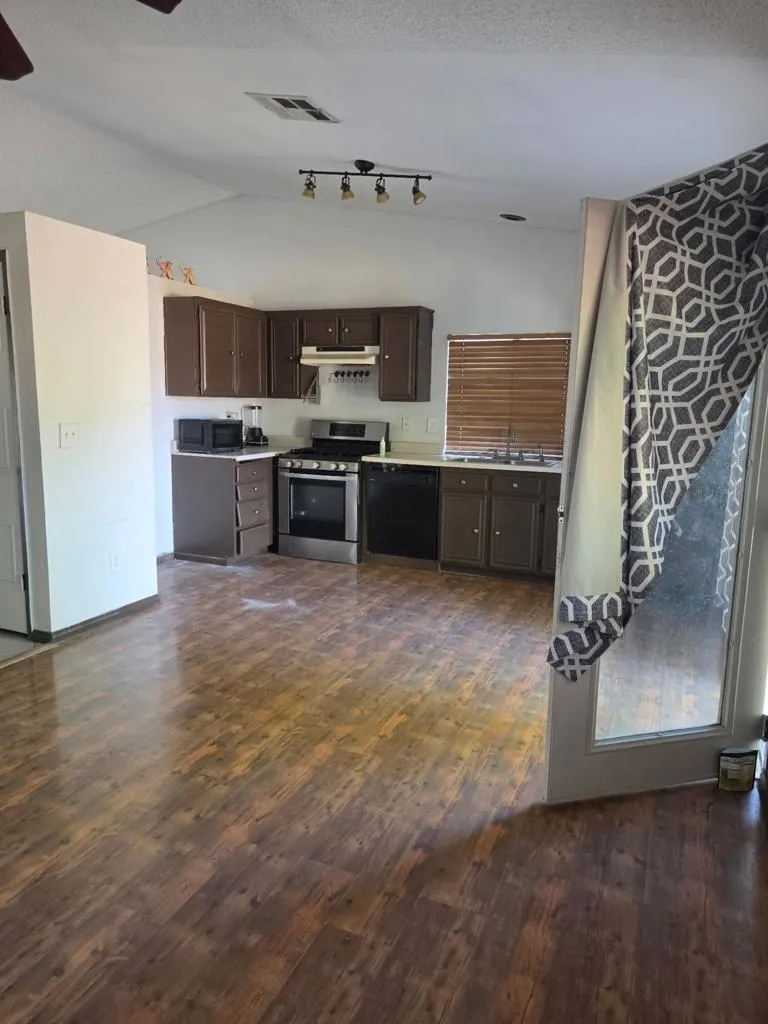 978 Pater Street Brawley, CA 92227
